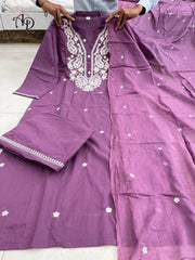 Elegant Lavender Kurti – Embroidered Cotton Kurta Set for a Sophisticated Ethnic Look