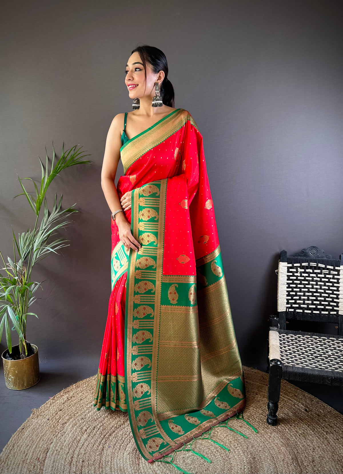 red banarasi saree with border 