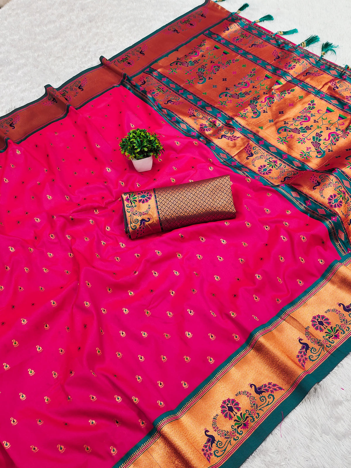 pink colour silk saree