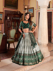 Traditional Green Lehenga Choli – Rich Fabric & Elegant Work