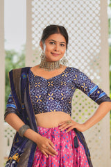 Elegant Dola banarasi silk lehenga Choli Set with Minakari and Foil Print